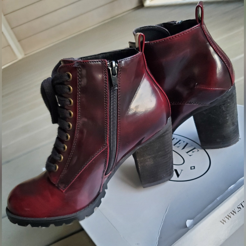 Steve Madden Andie Deep Cherry Burgundy Lace-Up Lug Sole Ankle Booties - Picture 14 of 16